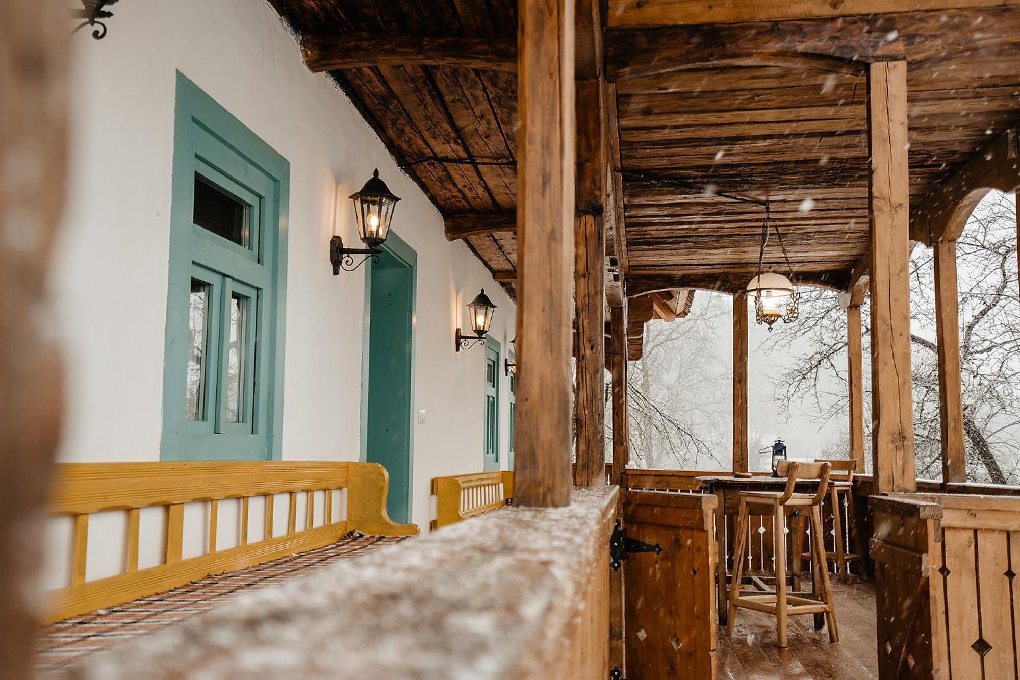 La Bujda Lu Mosu Villa บอร์ชา ภายนอก รูปภาพ