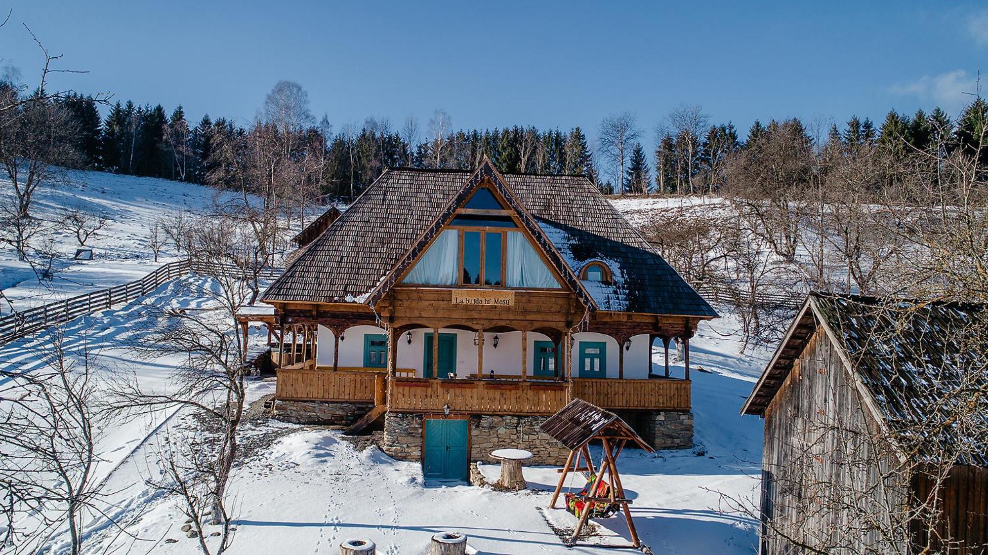 La Bujda Lu Mosu Villa บอร์ชา ภายนอก รูปภาพ