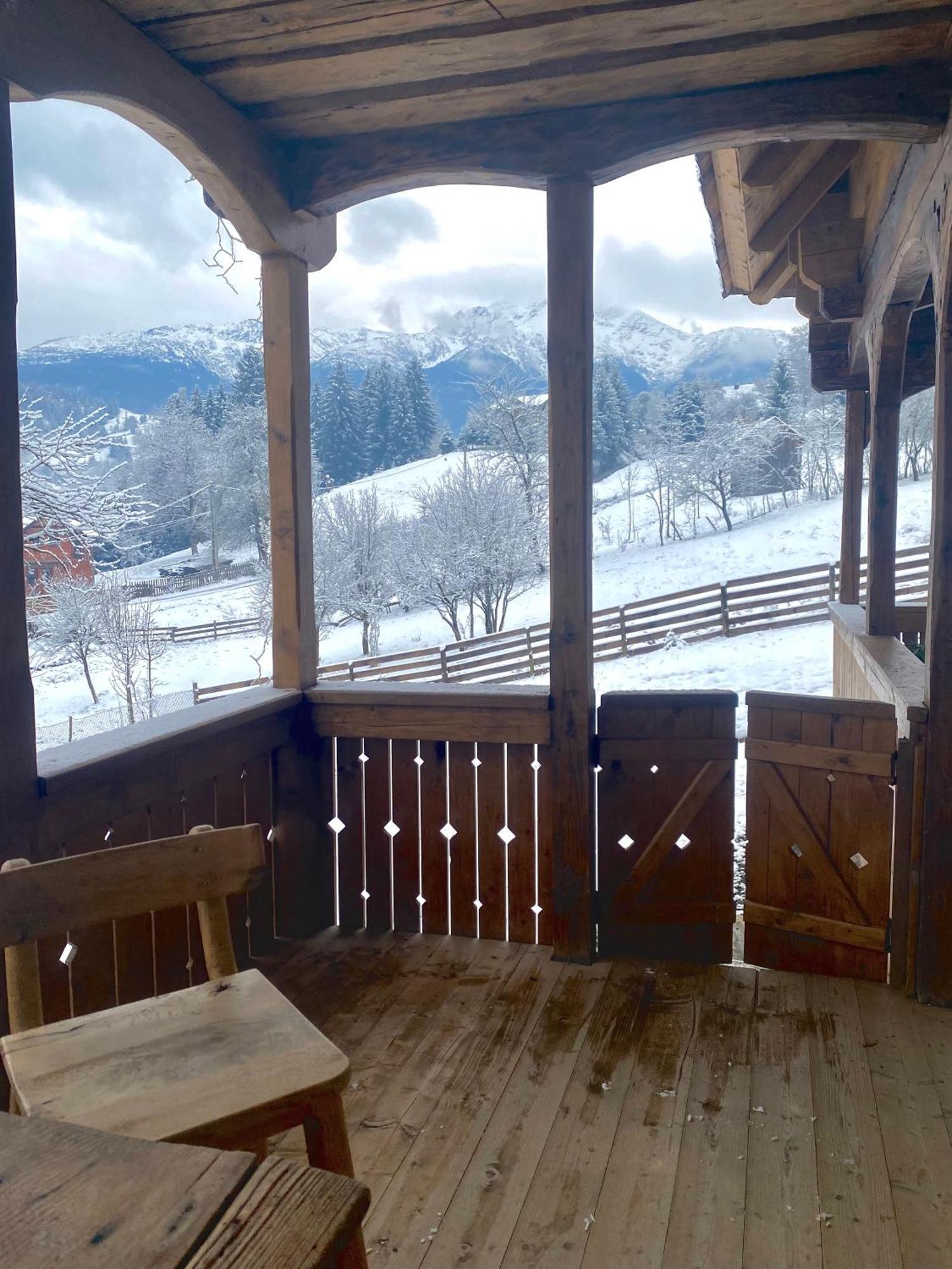 La Bujda Lu Mosu Villa บอร์ชา ภายนอก รูปภาพ